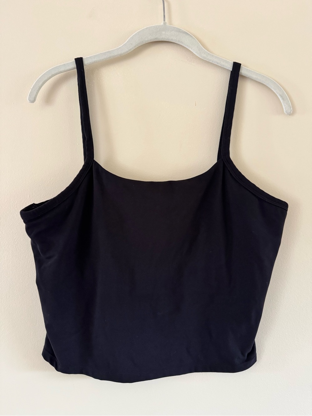 Women's Black Slim Spaghetti-Strap Camisole active cropped